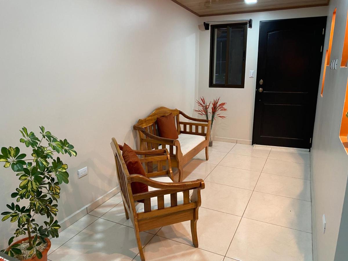 Pura Vida Apartment. 5 Min From Airport Alajuela Exterior foto